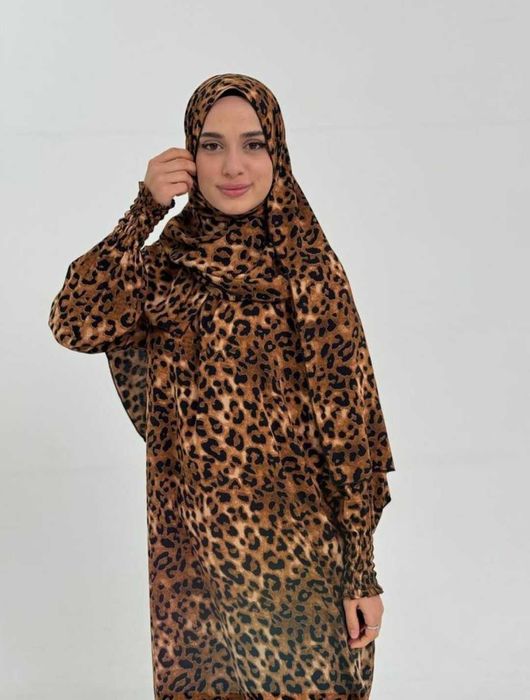 Женское платье для умры