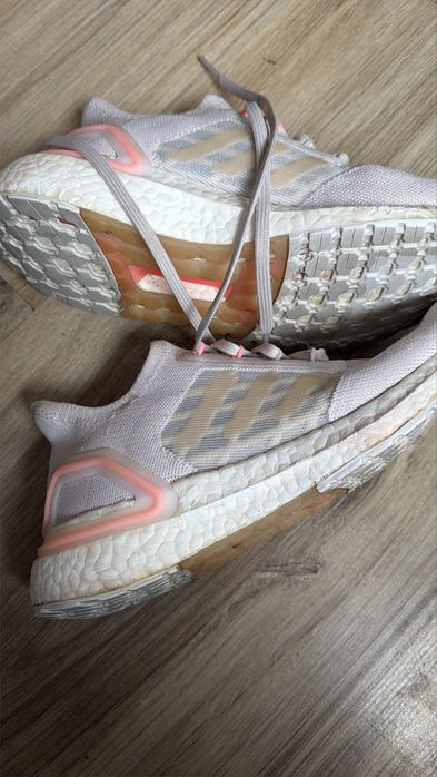 Оригинални маратонки adidas (WMNS) adidas UltraBoost! 36 н
