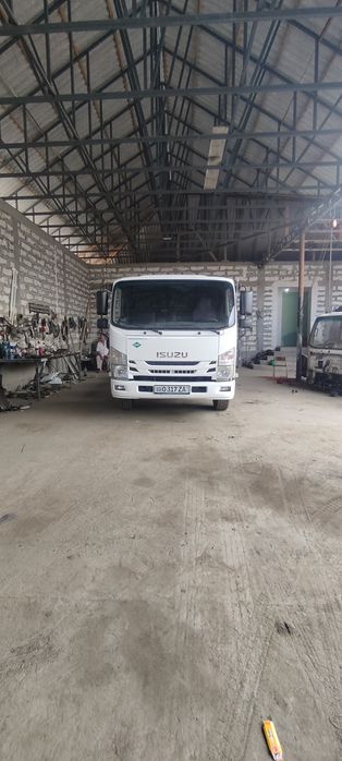 Isuzu avtobusdan yasalgan matori karobka zadni moʻs avtobus