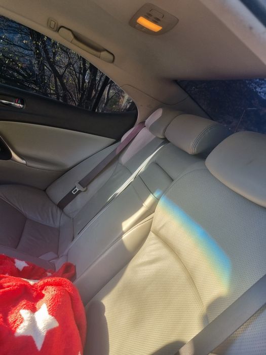 Vând Lexus Is 220 diesel