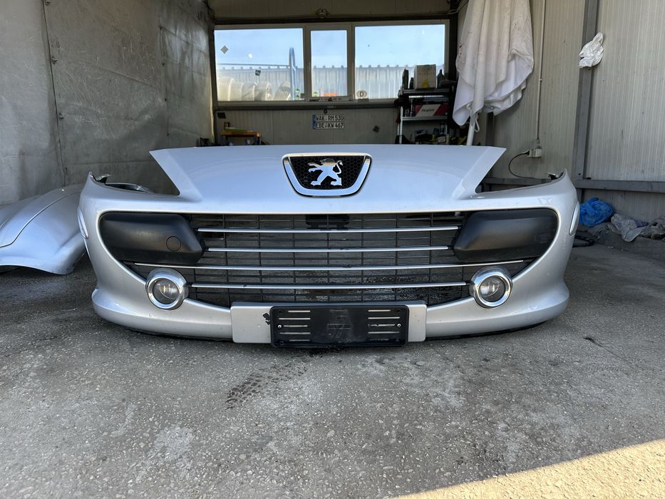 Предна броня комплект за Пежо 307 фейслифт 2005-2009г.!