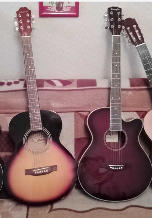 Гитара акустическая