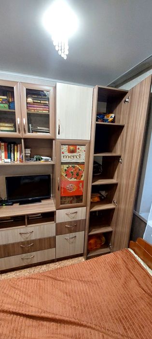 Продам стенку в гостиную