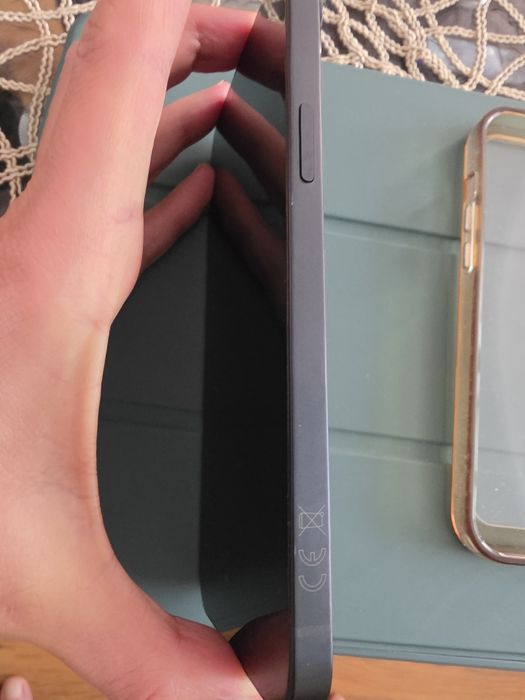 Продавам IPHONE 14 PLUS