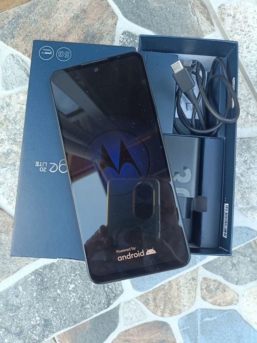 Vand telefon Motorola Edge 20 Lite