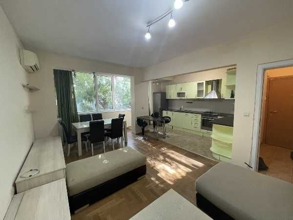 Продава се Тристаен апартамент в Пловдив, Център - 85 кв.м за 1900 €/кв.м - Снимка #9