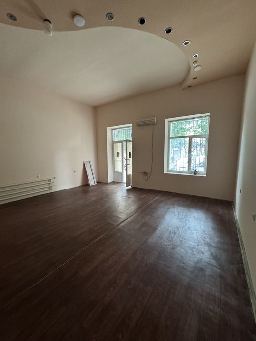 Помещение под бизнес! ЗЕБО!  Большая проходимость, большая парковка