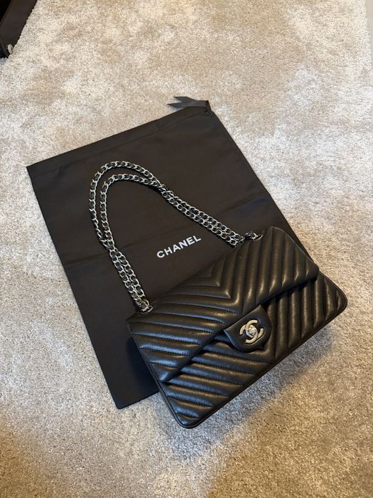 Чанта Chanel / Обувки Loro Piana