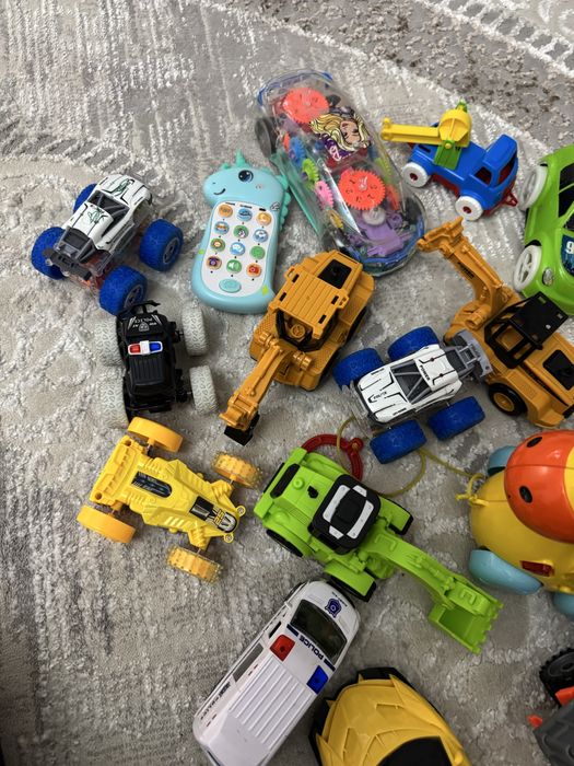 Продам игрушки б у