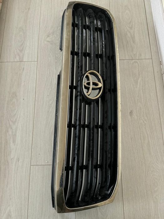 Запчасти для Toyota landcruzer