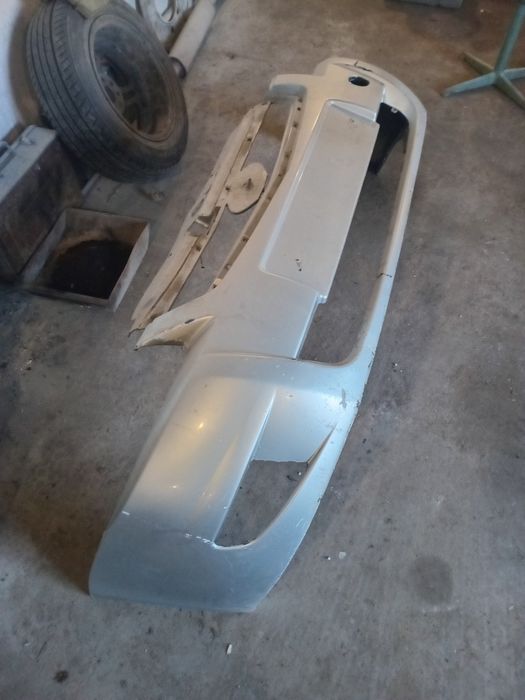 Продам бампер Приора-2