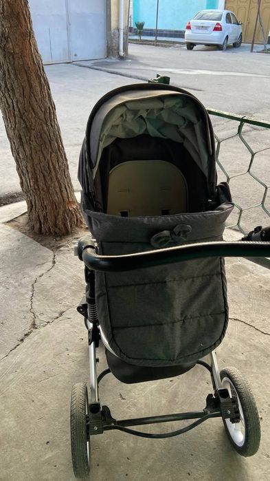 Продаю детскую коляску в хорошем состоянии