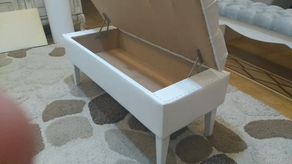 Пуфики и банкетки