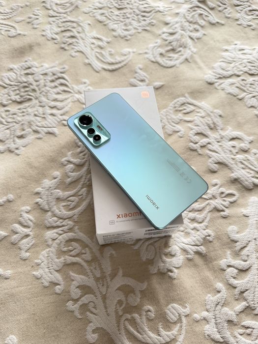 Срочно продам телефон