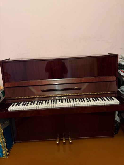 Пианино сотилади