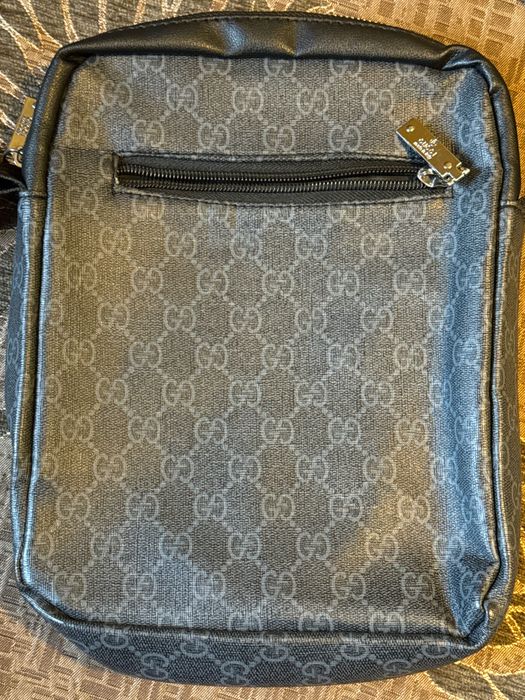 луксозна мъжка чантичка GUCCI