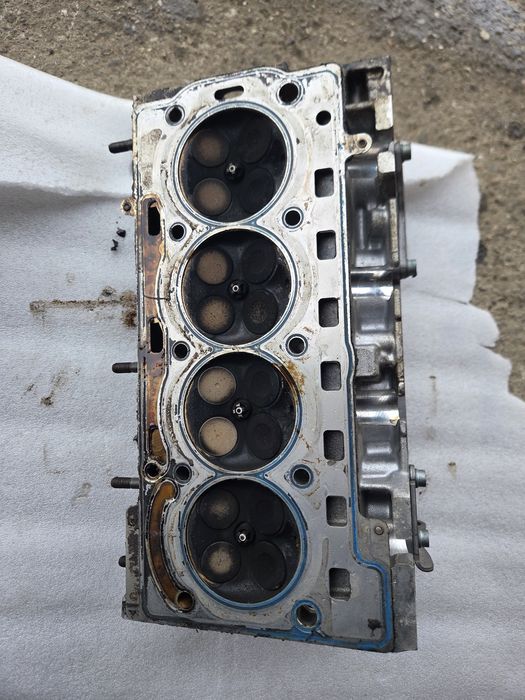 Motor 1.6 FSI BLF Bloc motor chiulasa axe cu came Vw Golf 5