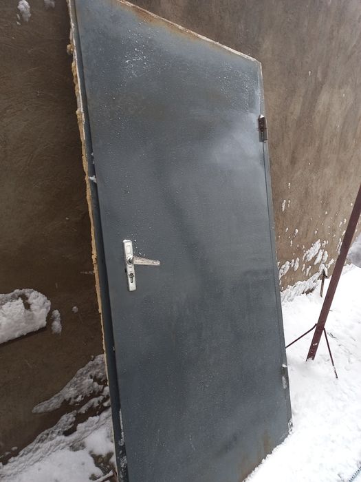 Дверь входная...