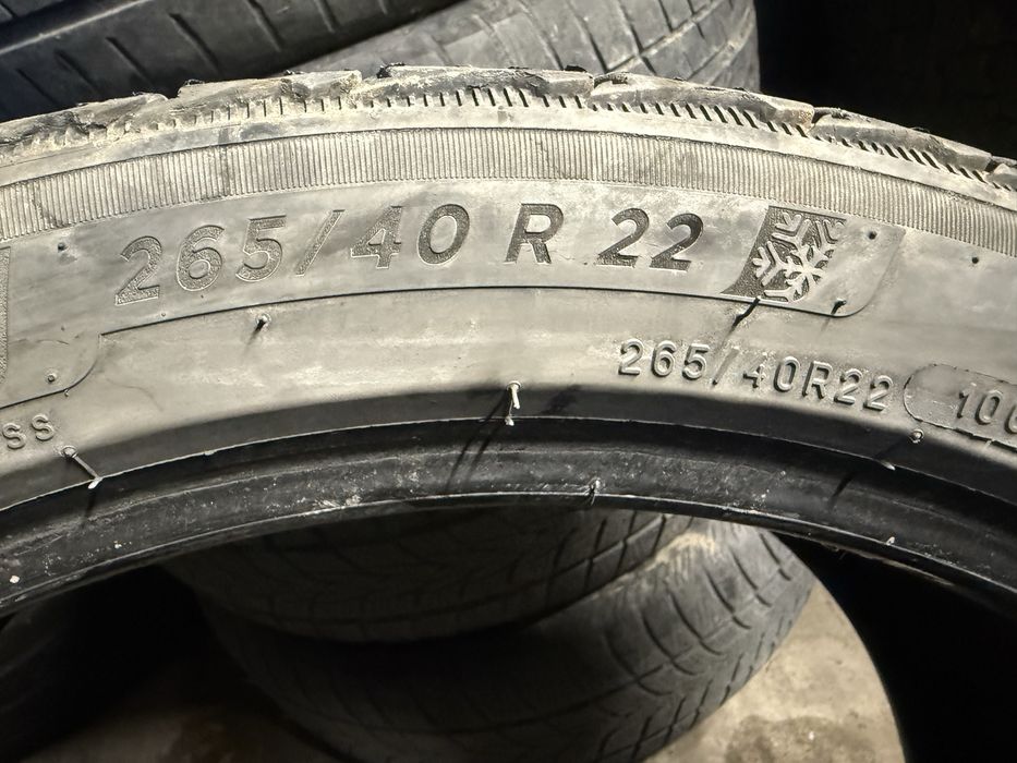 Michelin 265/40/22