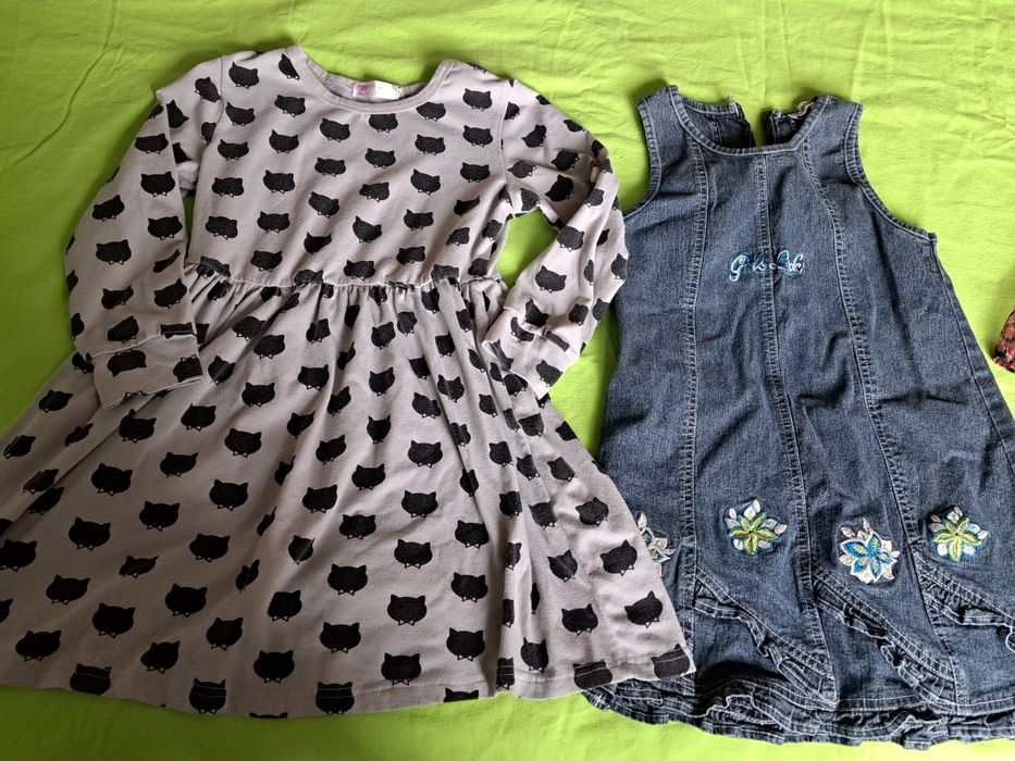 Рокли с дълъг ръкав р-р 116 всичко 10 €