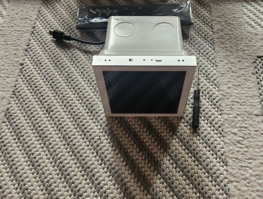 Домашно аудио, видео система с тъчскрийн, Bluetooth,FM,  USB за стена