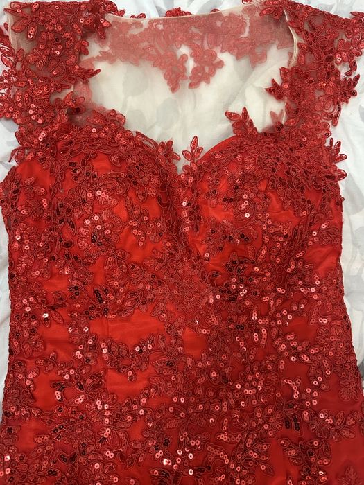 Официална рокля