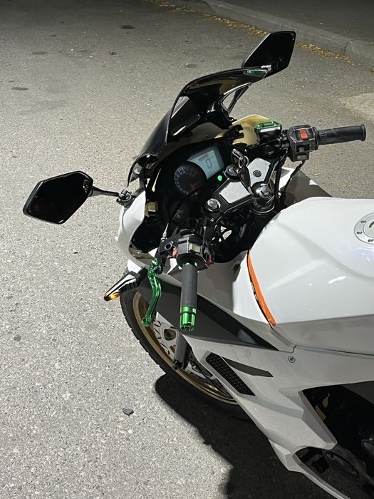 Мотоцикл Racer 200cc
