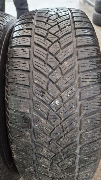 235 60 16 Fulda 4 anvelope iarna ca noi