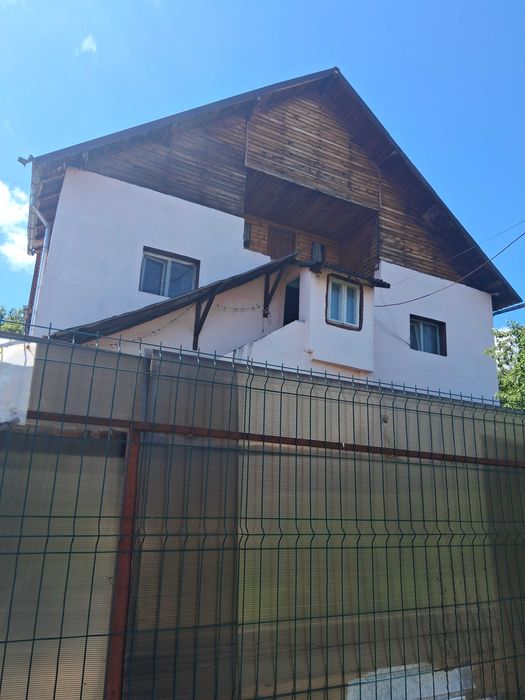 Casa de vanzare purcareni