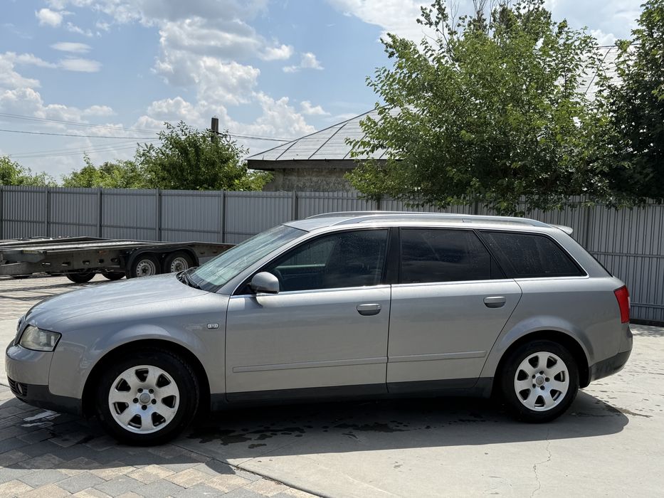 AUDI A4 Avant 0 — imagine 2