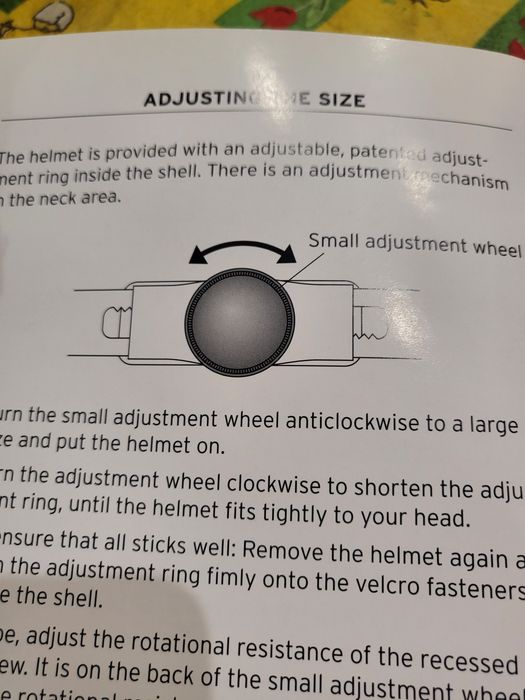 Каска за езда на "TCM"
