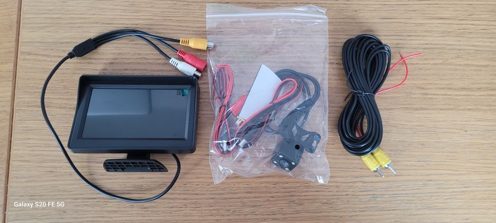 Camera marsarier cu ecran