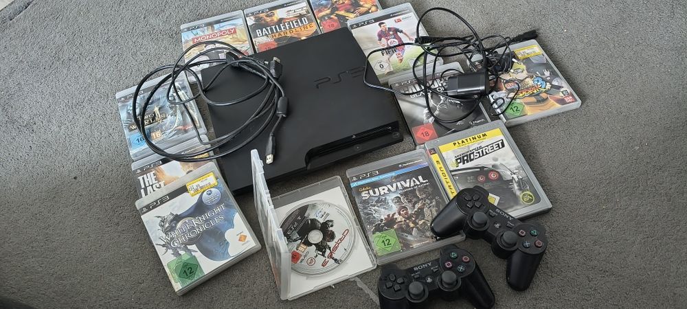 Vând sau schimb cu bicicletă Mega-Lot PS3 Slim + Colecție Uriașă 44 Jocuri Fizice + 2 Manete