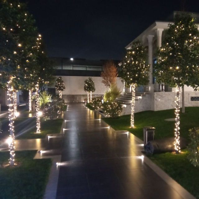 Оформление фасадов зданий офисов домов