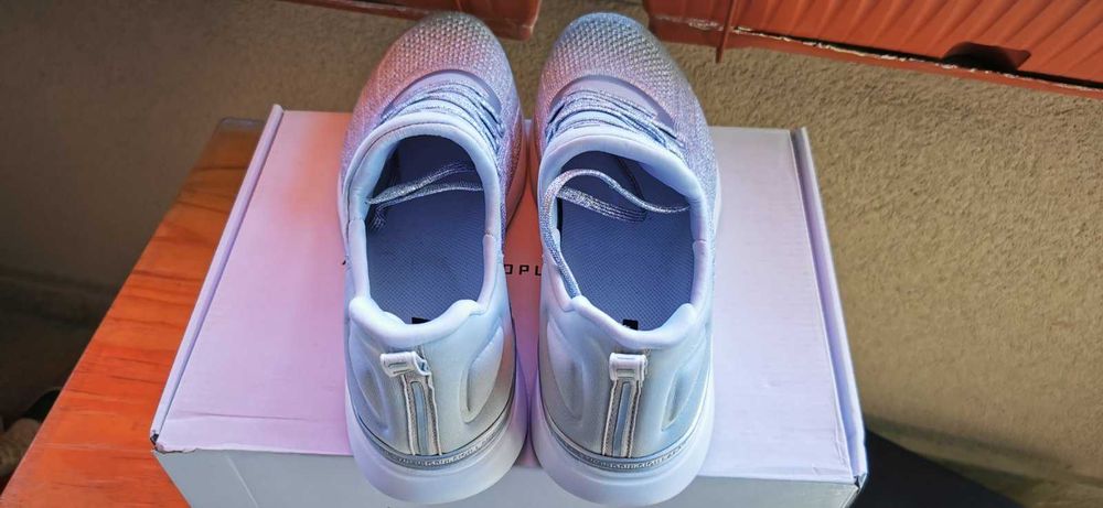 Оригинални мъжки маратонки APL ATHLETIC PROPULSION LABS - 45,5 номер