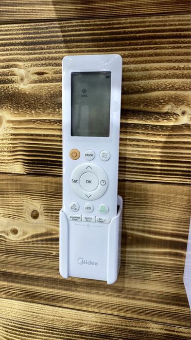 Кондиционер Midea модель LOTUS (Silver) - 18,000 Btu / İNVERTER