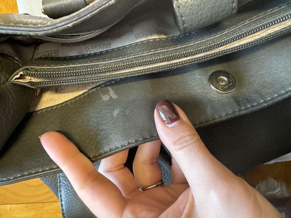 Geanta Michael Kors verde olive 100% piele