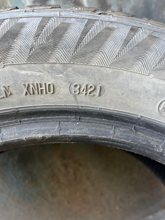Продам шины зимные