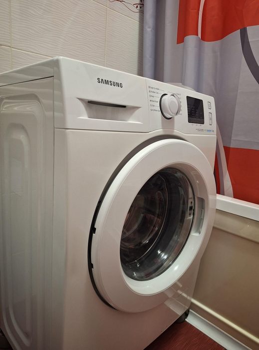 Masina de spalat Slim Samsung EcoBubble 6 kg