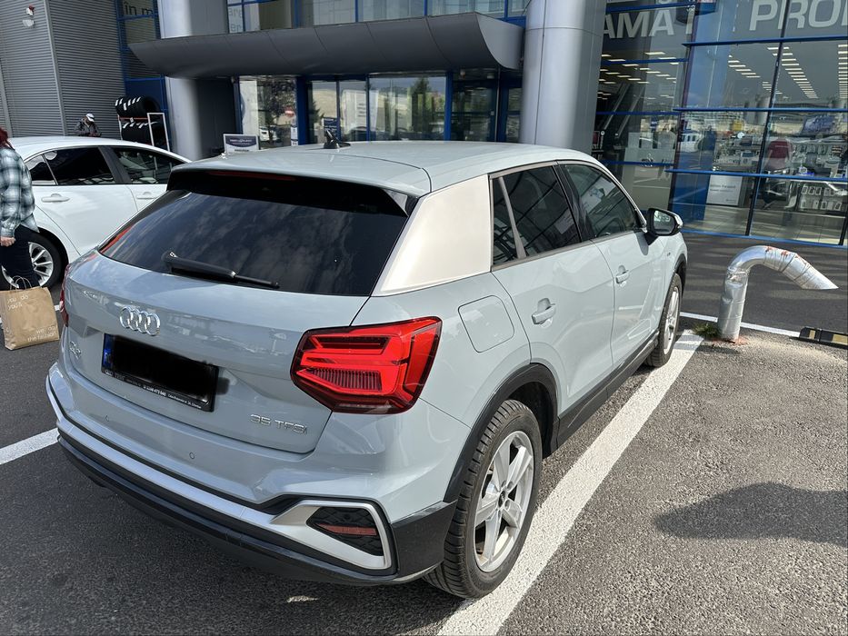 Audi Q2 S line..