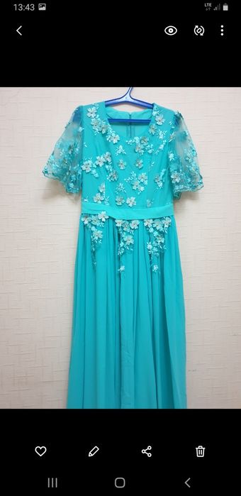 Платье вечернее в отличном состоянии