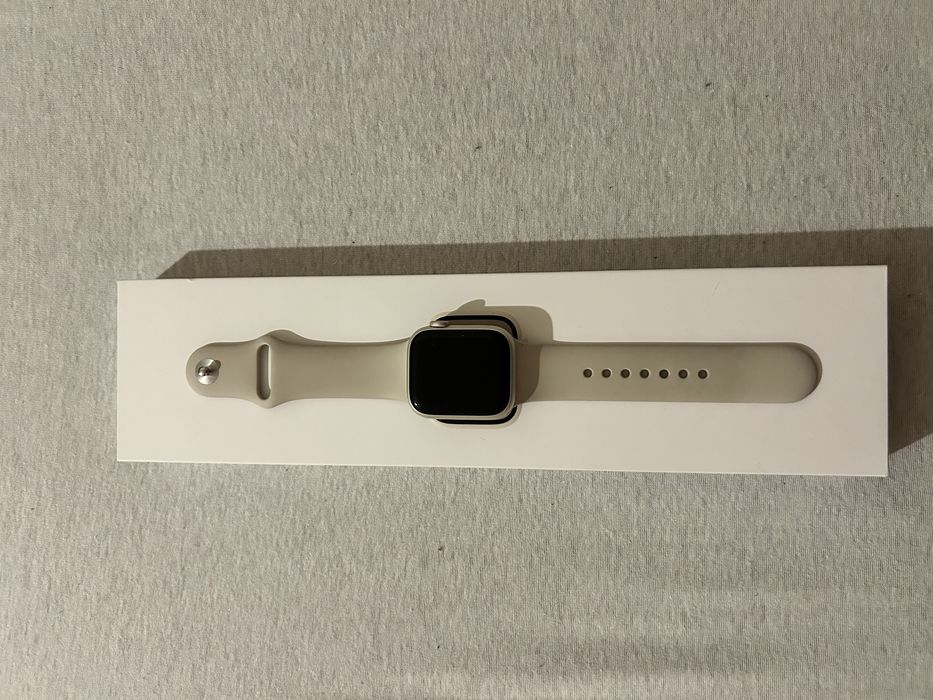 Apple watch 8 series