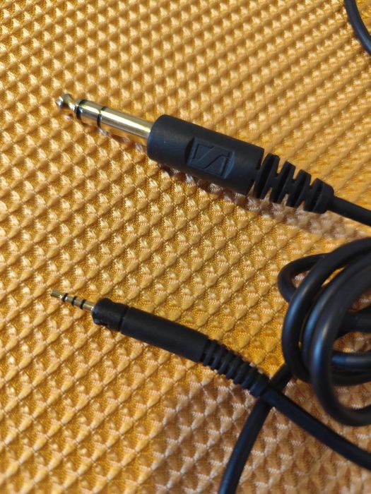Sennheiser HD 558 студийные наушники