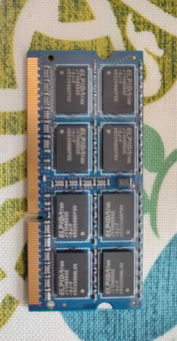 Set 2 memorii laptop ELPIDA - EBJ21UE8BBS0-AE-F