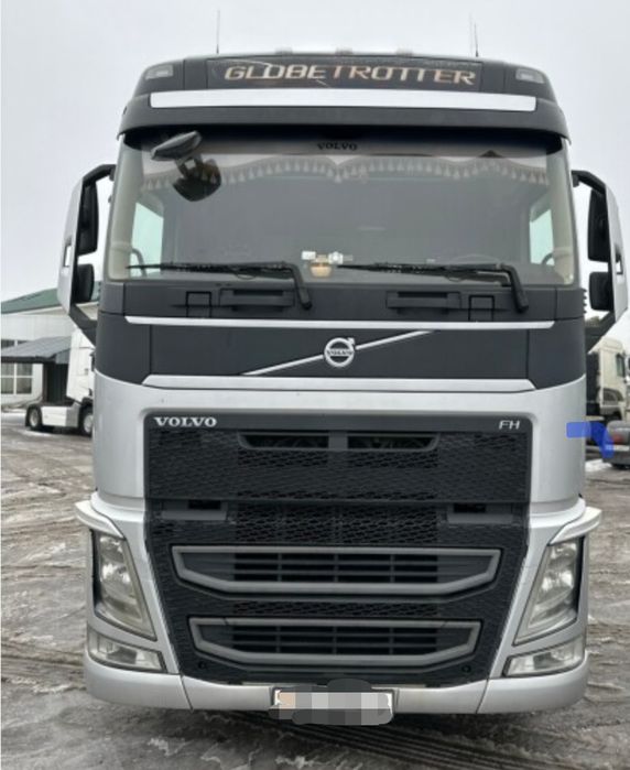 Стекло фары Volvo euro 6