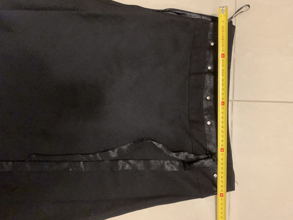 Vand fuste negre stofa M