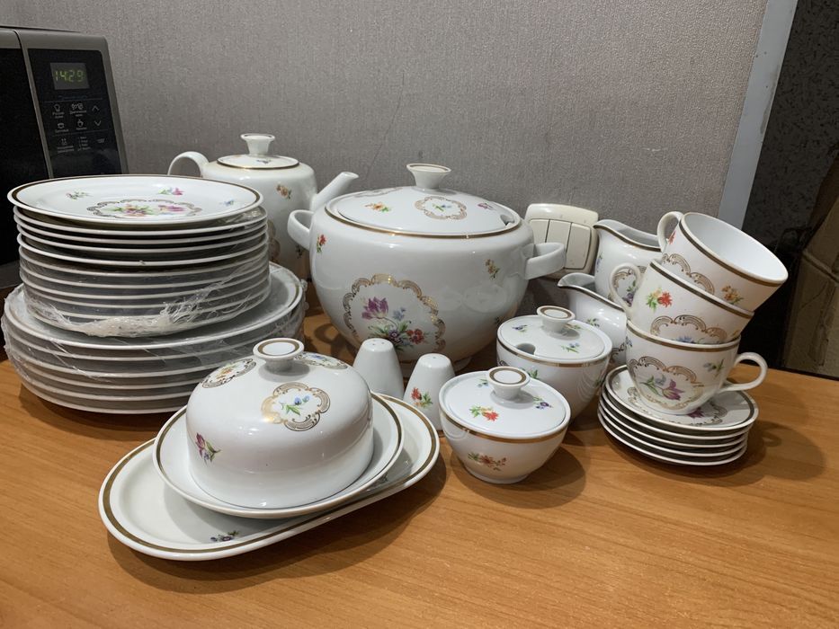 Полный комплек Сервиз столовый