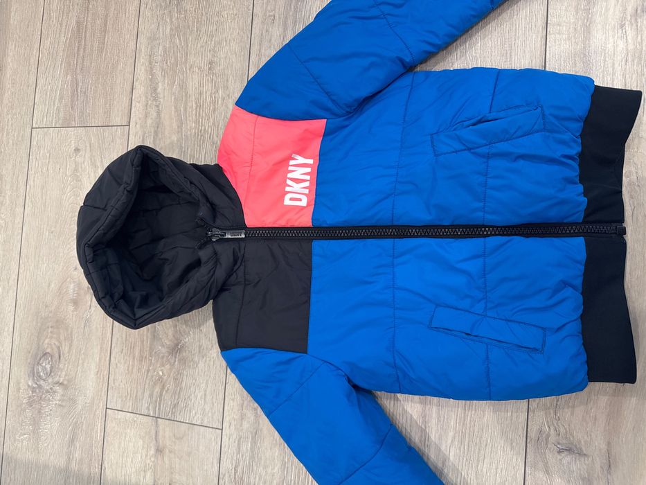 Детско яке на DKNY