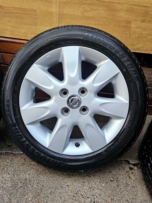 Лети джанти Nissan Micra 15"