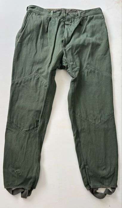 Два чифта военни панталони